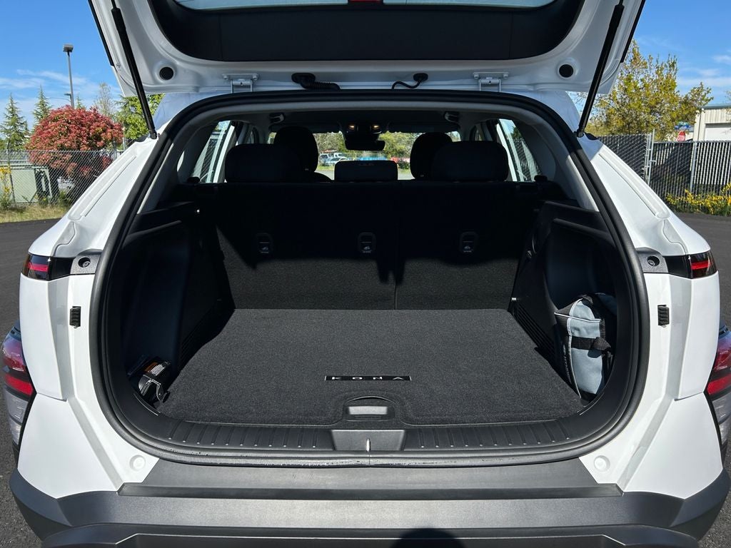 2025 Hyundai Kona SE
