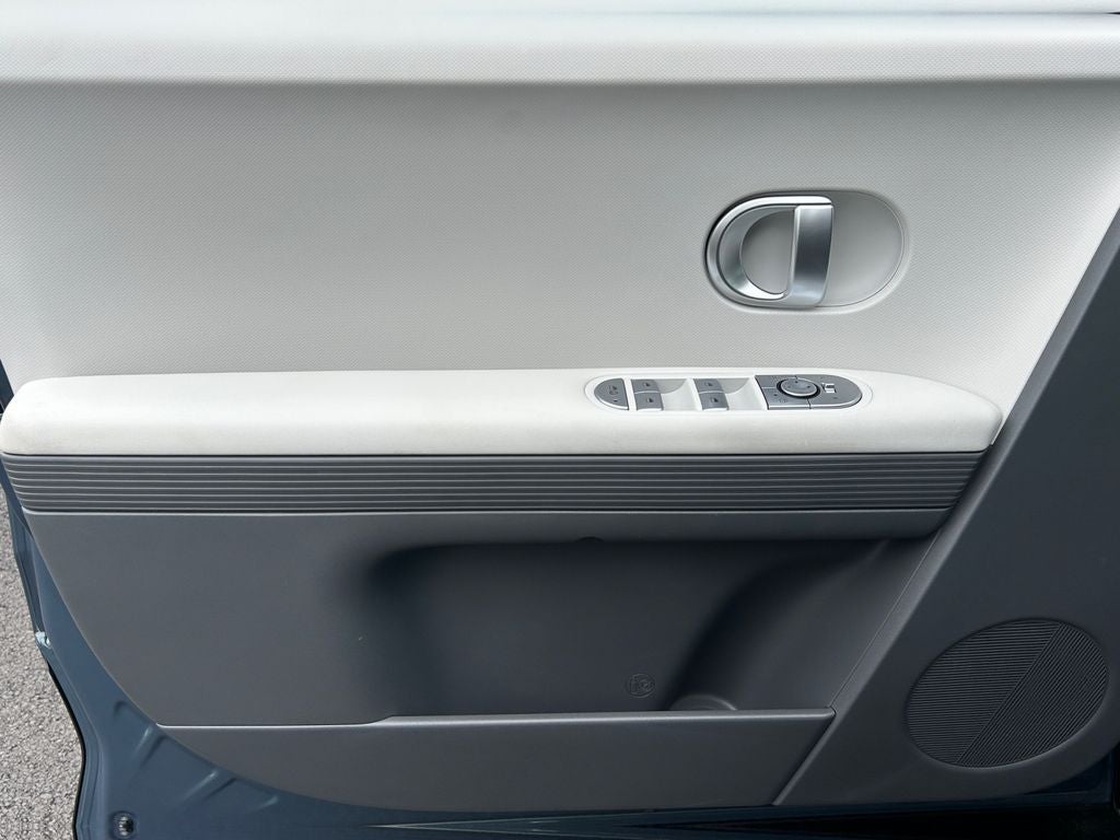 2024 Hyundai IONIQ 5 SE