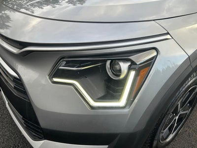 2023 Kia Niro LX