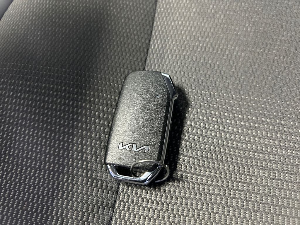 2024 Kia Niro EX