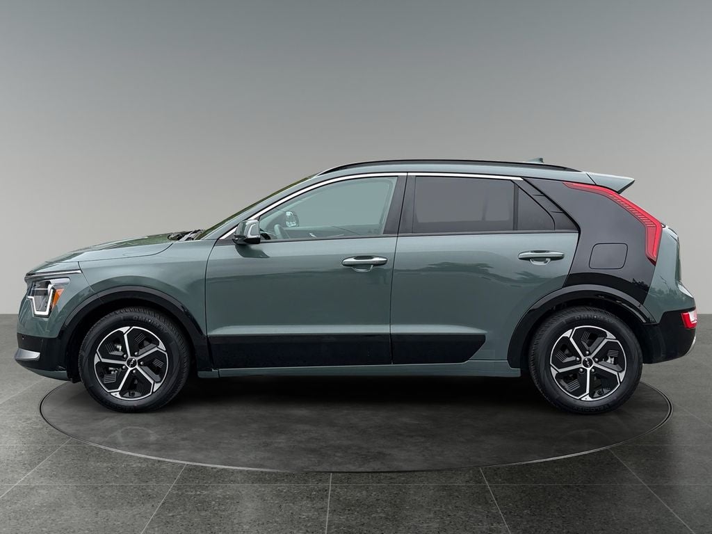 2023 Kia Niro SX