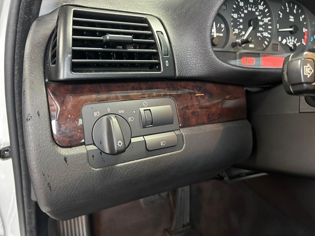 2003 BMW 3 Series 325i