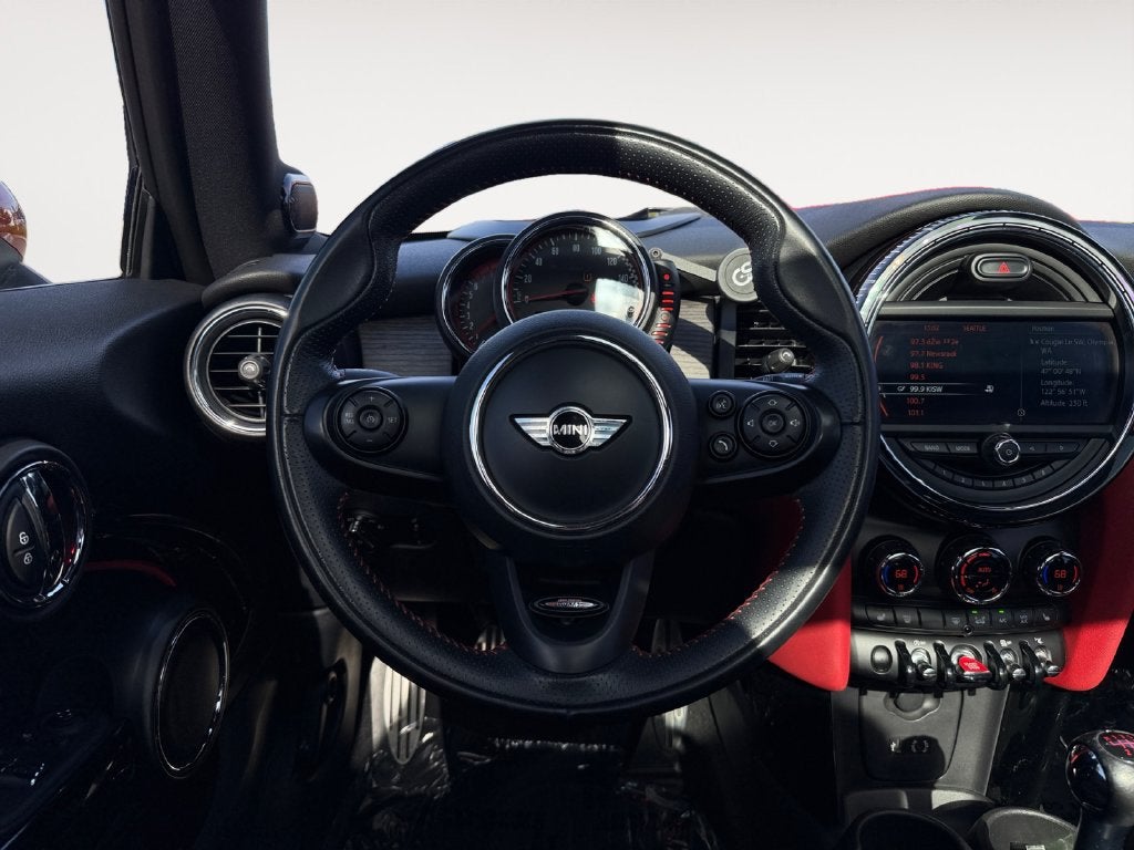 2016 MINI John Cooper Works Base