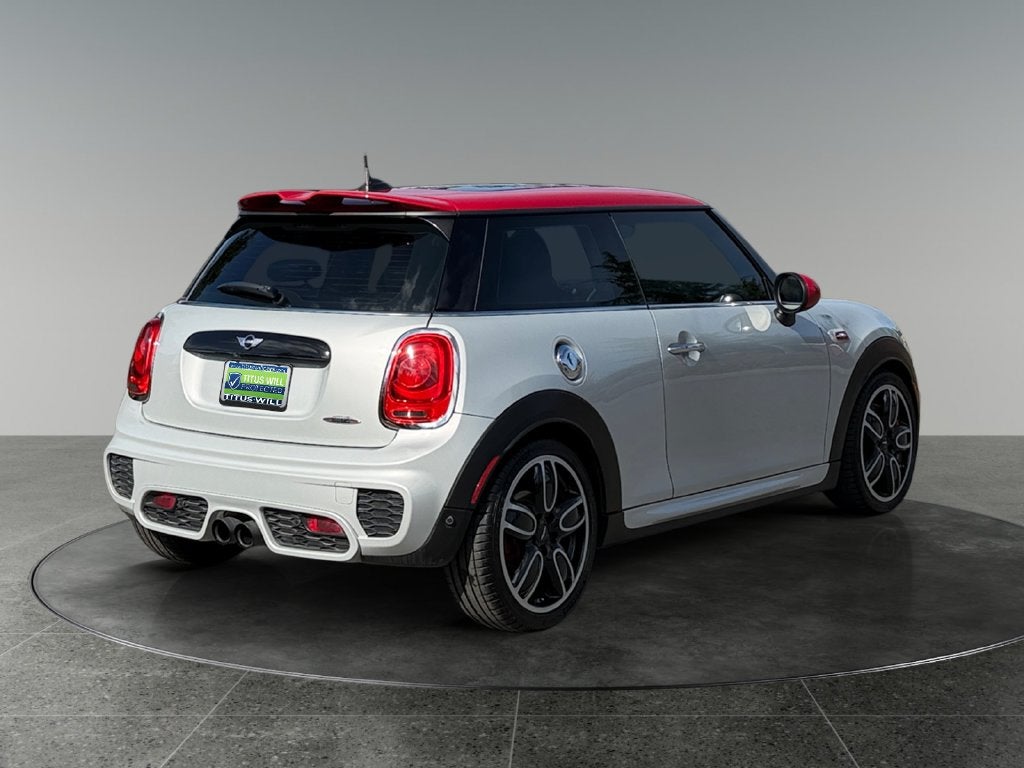2016 MINI John Cooper Works Base