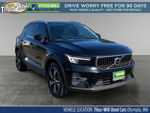 2023 Volvo XC40 B5 Plus Bright Theme