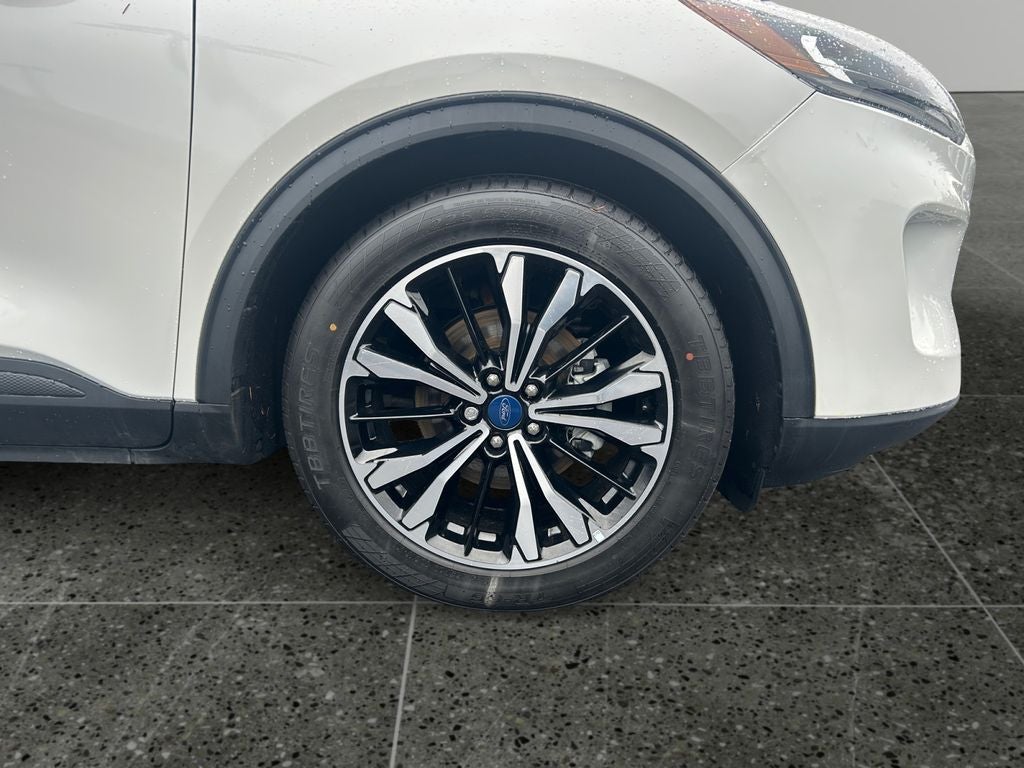 2022 Ford Escape SE Hybrid