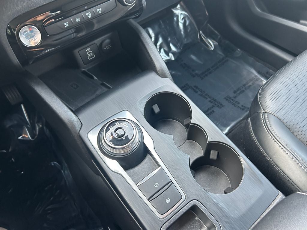 2025 Ford Escape Platinum