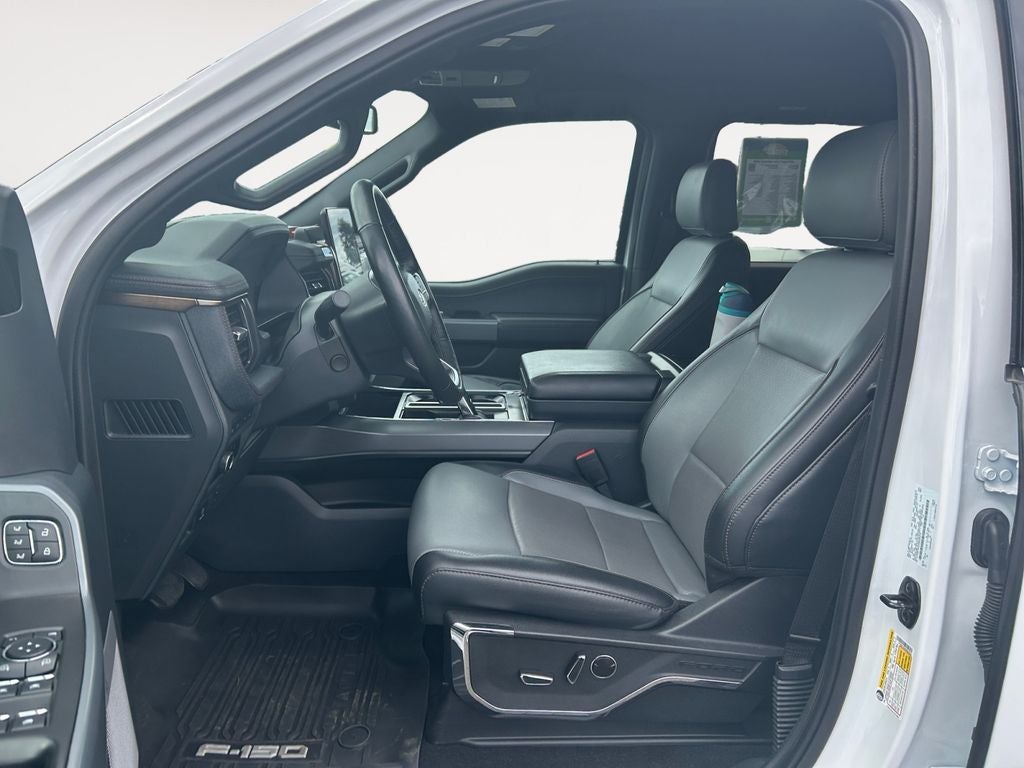 2023 Ford F-150 Lightning Lariat