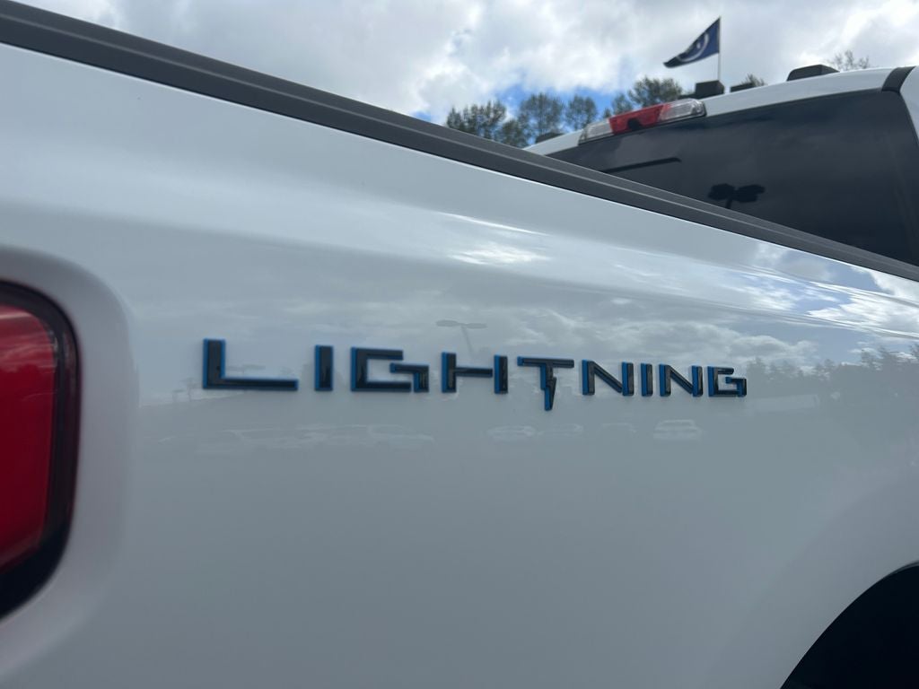 2023 Ford F-150 Lightning Lariat