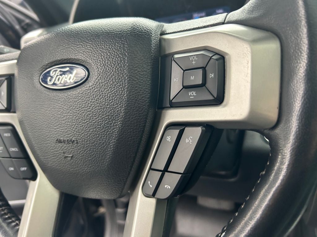 2022 Ford F-350SD Lariat