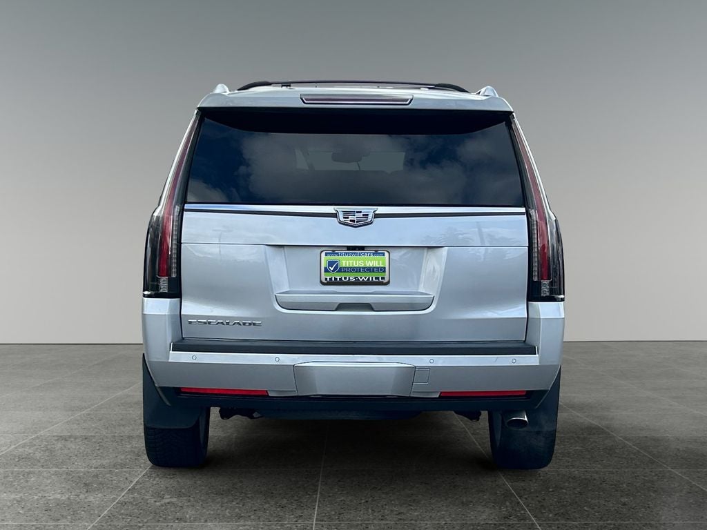 2017 Cadillac Escalade Luxury