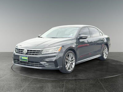 2018 Volkswagen Passat 2.0T R-Line