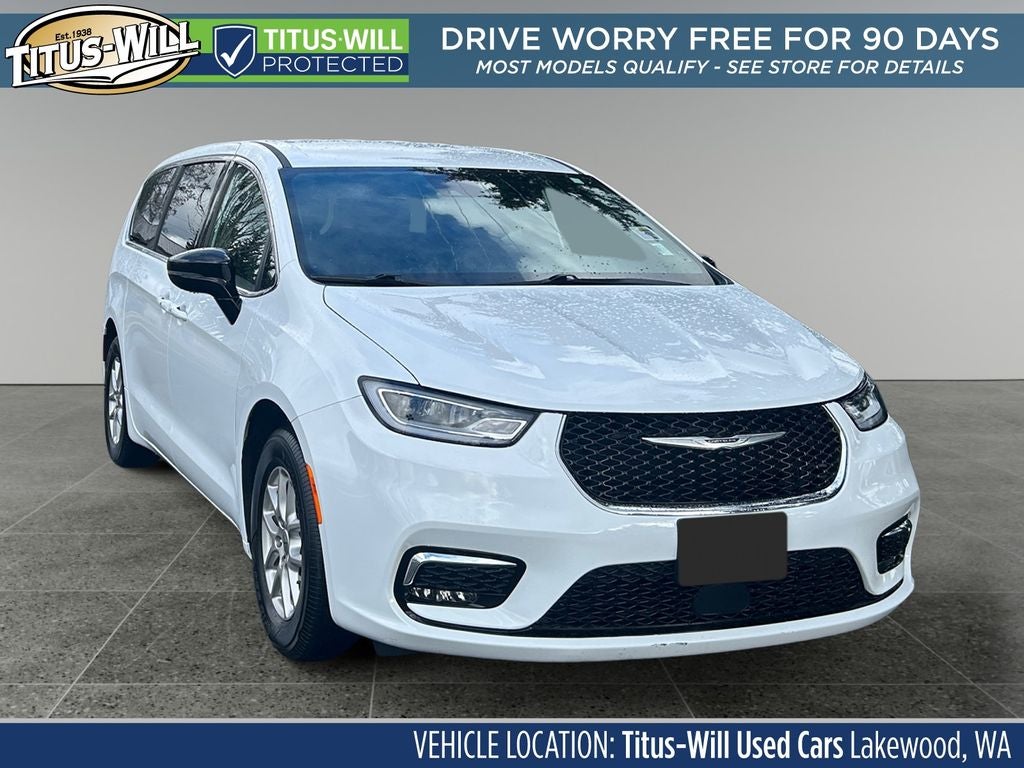 2025 Chrysler Pacifica Select