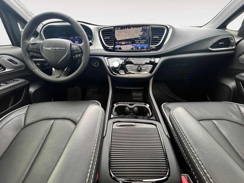 2025 Chrysler Pacifica Hybrid Select Premium S Appearance