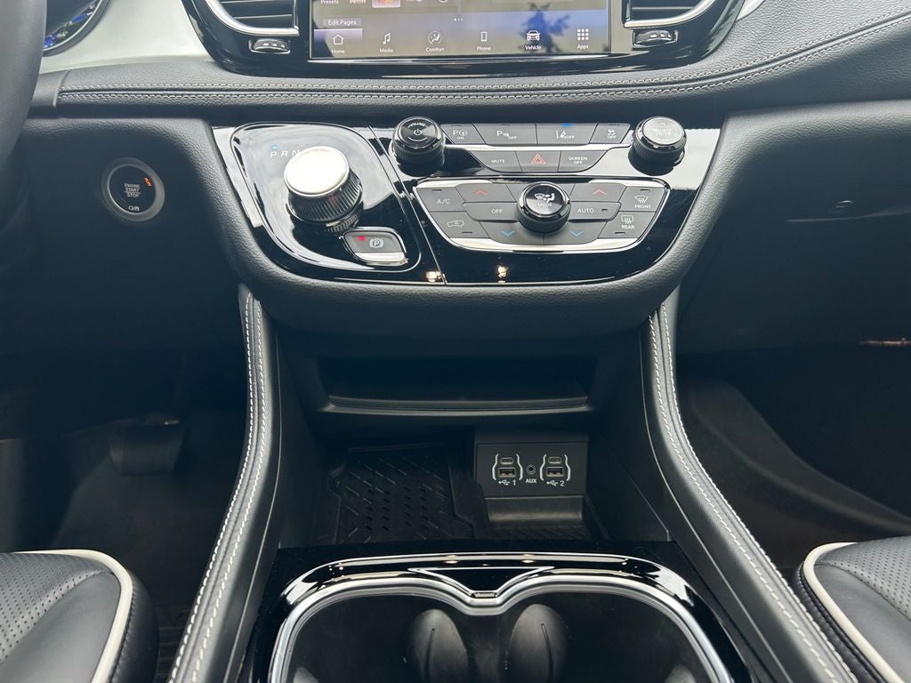 2025 Chrysler Pacifica Hybrid Select Premium S Appearance