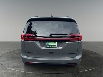 2025 Chrysler Pacifica Hybrid Select Premium S Appearance