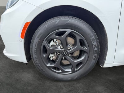 2023 Chrysler Pacifica Hybrid Limited