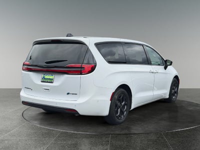 2023 Chrysler Pacifica Hybrid Limited
