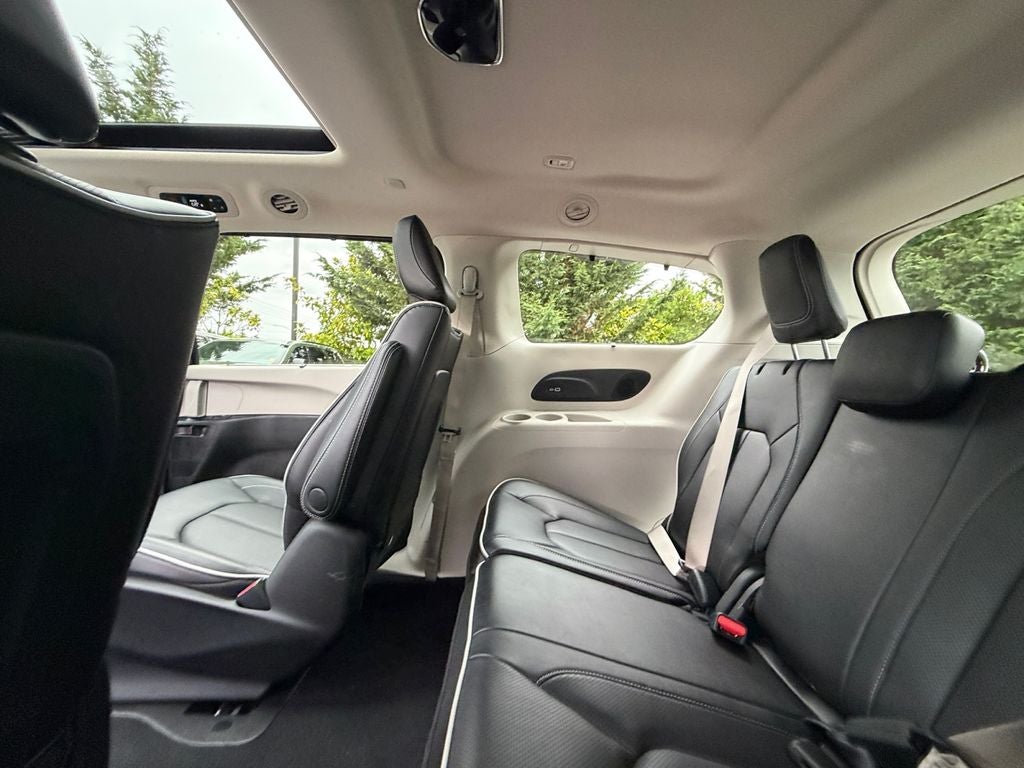 2023 Chrysler Pacifica Hybrid Limited