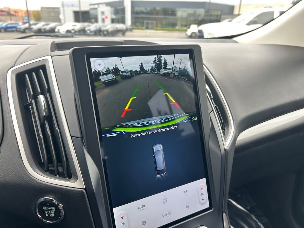 2022 Ford Edge SE