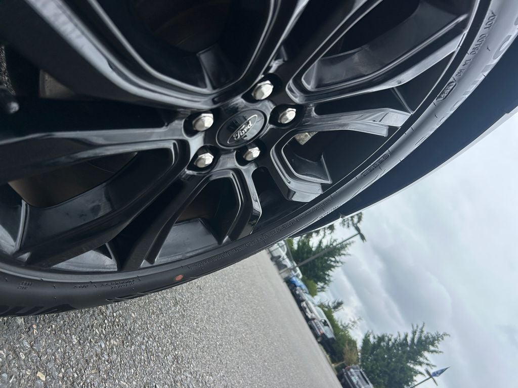 2022 Ford Edge SE