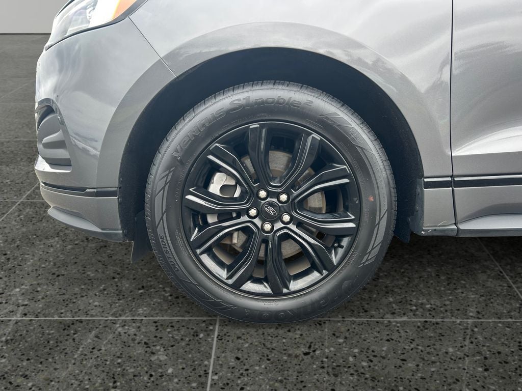 2022 Ford Edge SE
