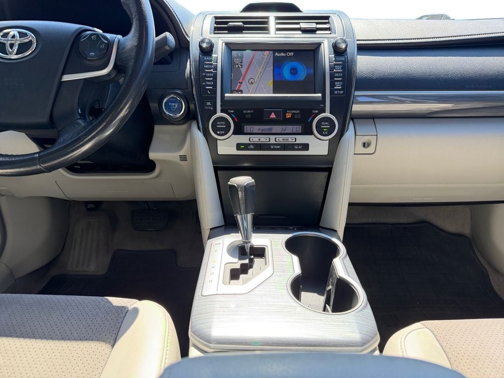2012 Toyota Camry Hybrid XLE
