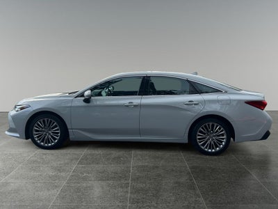 2022 Toyota Avalon Hybrid Limited