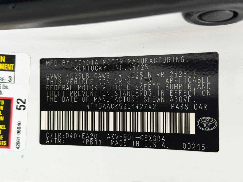 2025 Toyota Camry SE