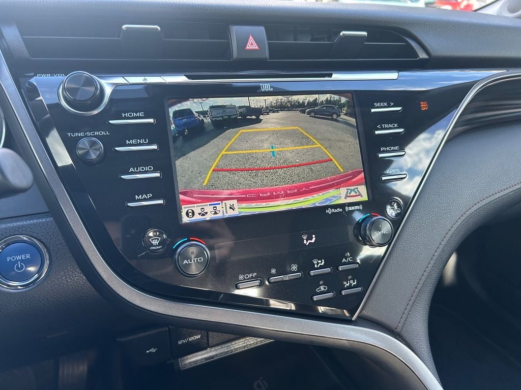 2020 Toyota Camry Hybrid XLE