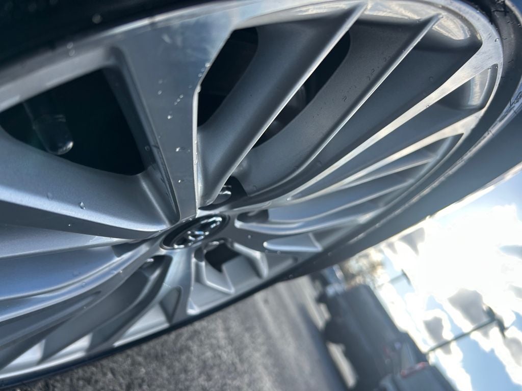 2020 Toyota Camry Hybrid XLE