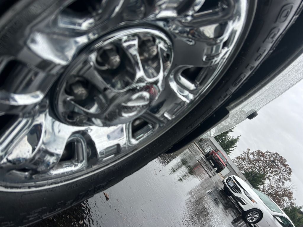 2014 Nissan NV Passenger SL