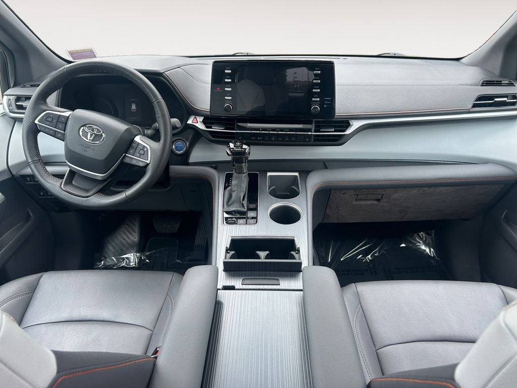 2024 Toyota Sienna XSE 7 Passenger