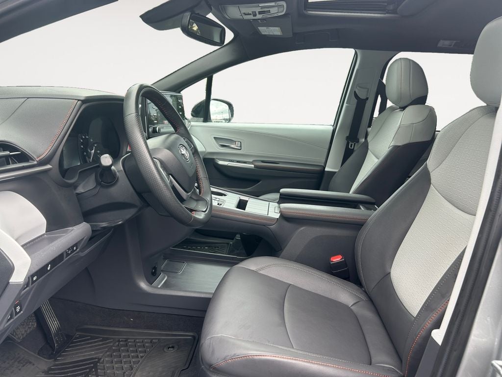 2024 Toyota Sienna XSE 7 Passenger