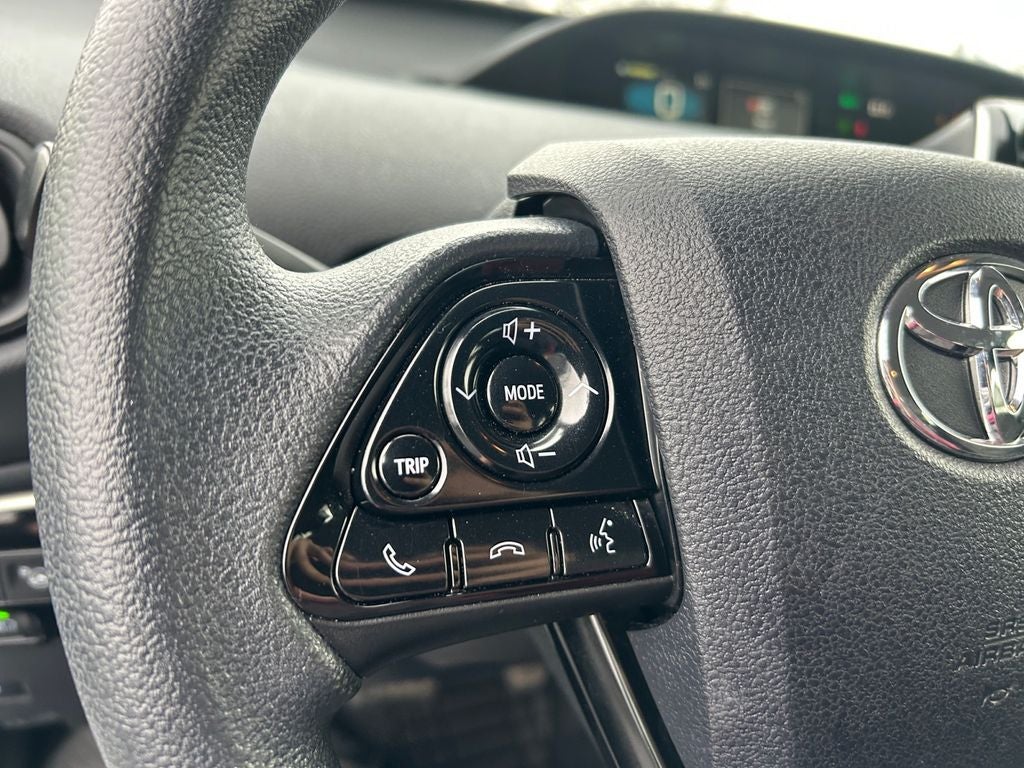 2021 Toyota Prius LE