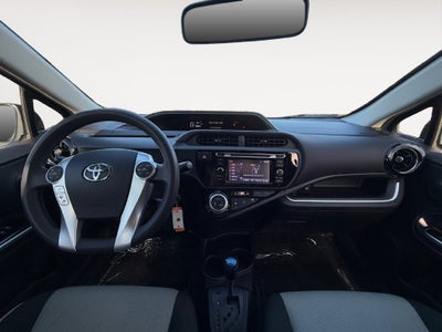 2016 Toyota Prius c Persona Series
