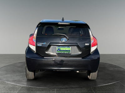 2016 Toyota Prius c Persona Series