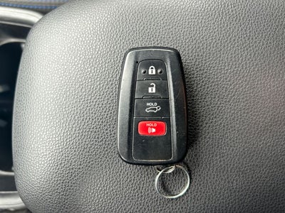 2022 Toyota RAV4 Hybrid SE