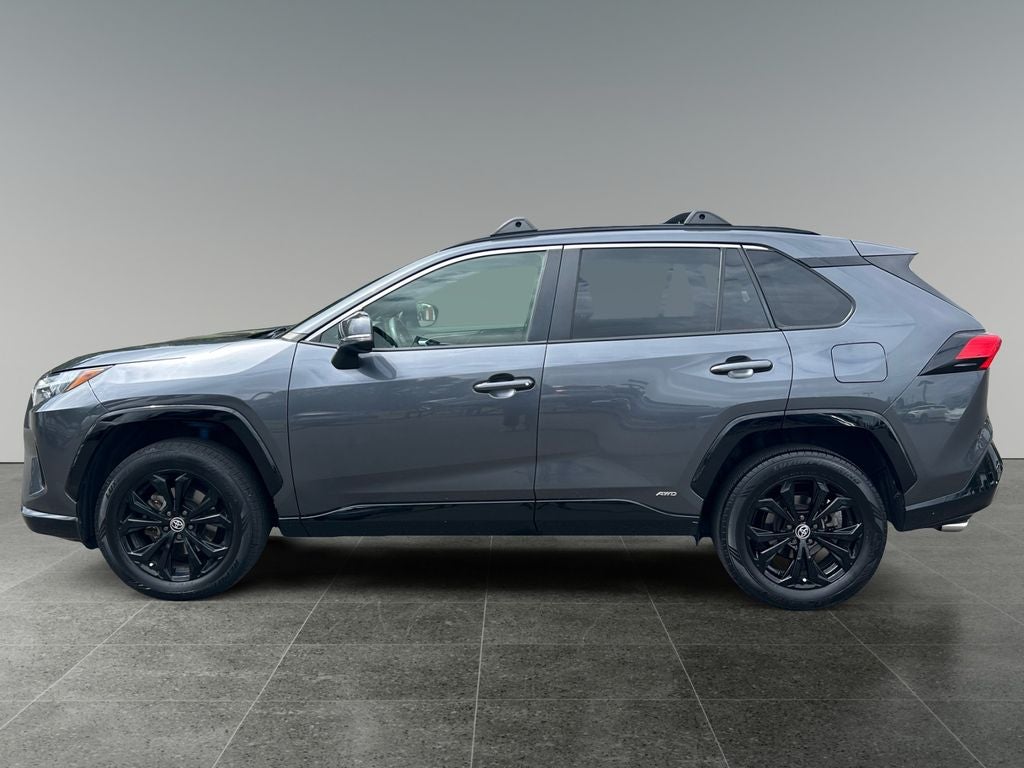 2022 Toyota RAV4 Hybrid SE