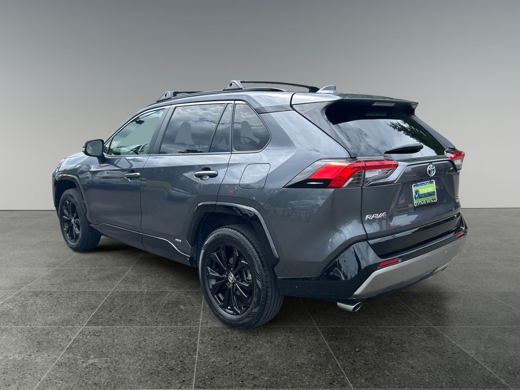 2022 Toyota RAV4 Hybrid SE