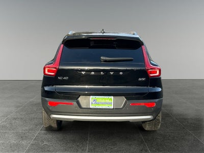 2023 Volvo XC40 B5 Plus Bright Theme