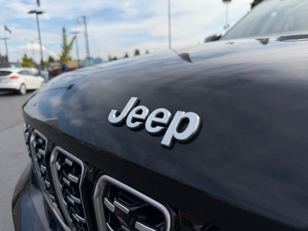 2023 Jeep Grand Cherokee L Summit