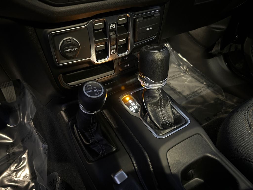 2024 Jeep Gladiator Sport