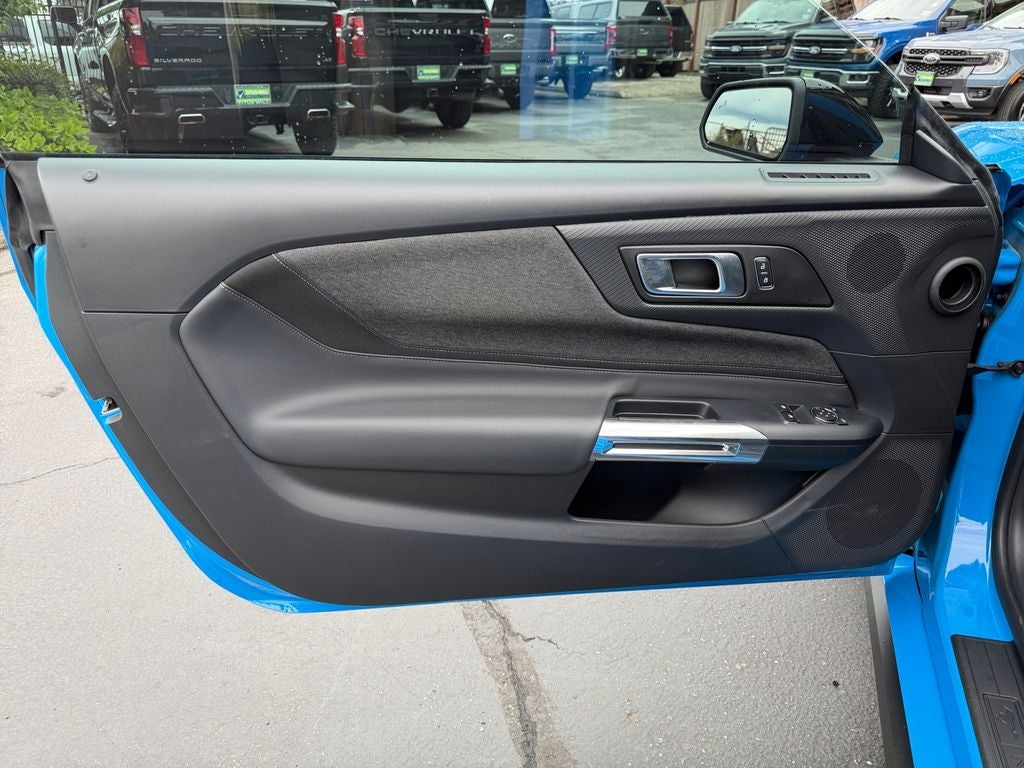 2025 Ford Mustang EcoBoost
