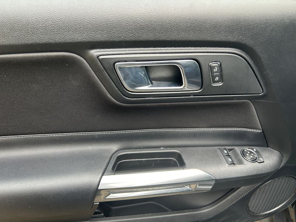 2020 Ford Mustang EcoBoost