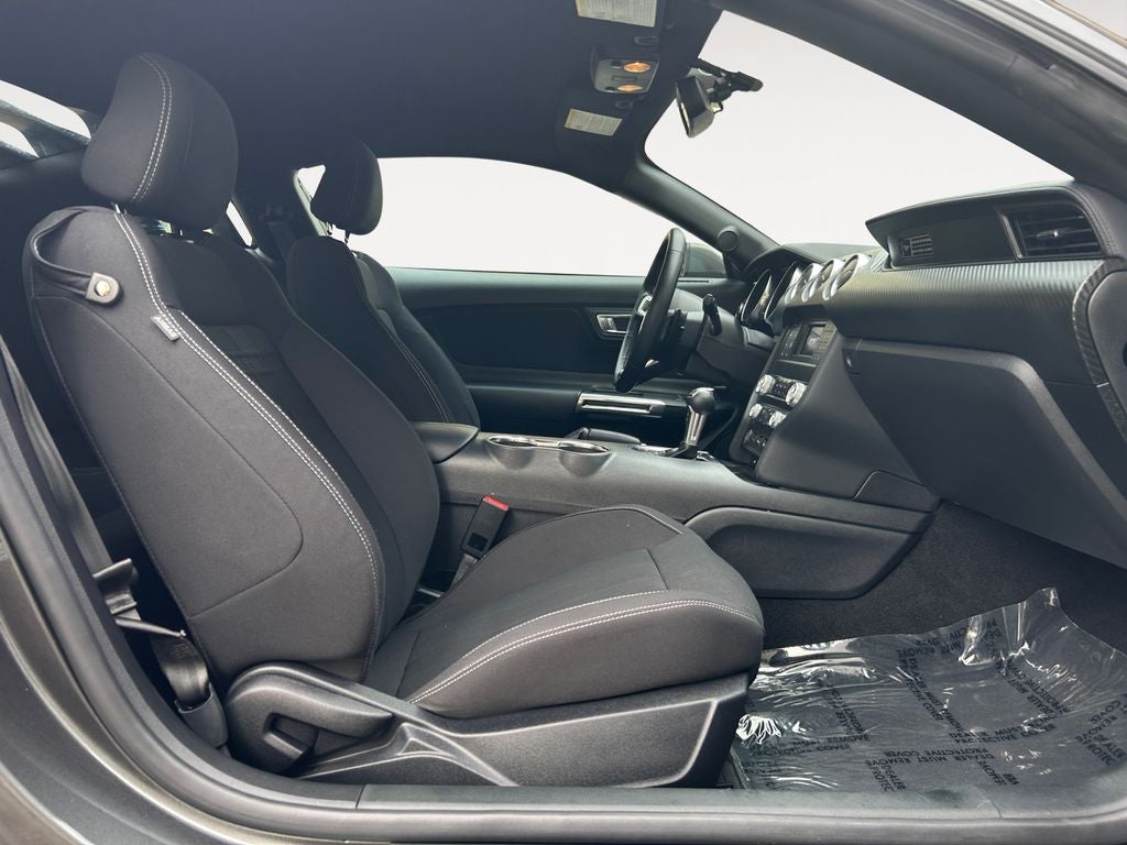 2020 Ford Mustang EcoBoost