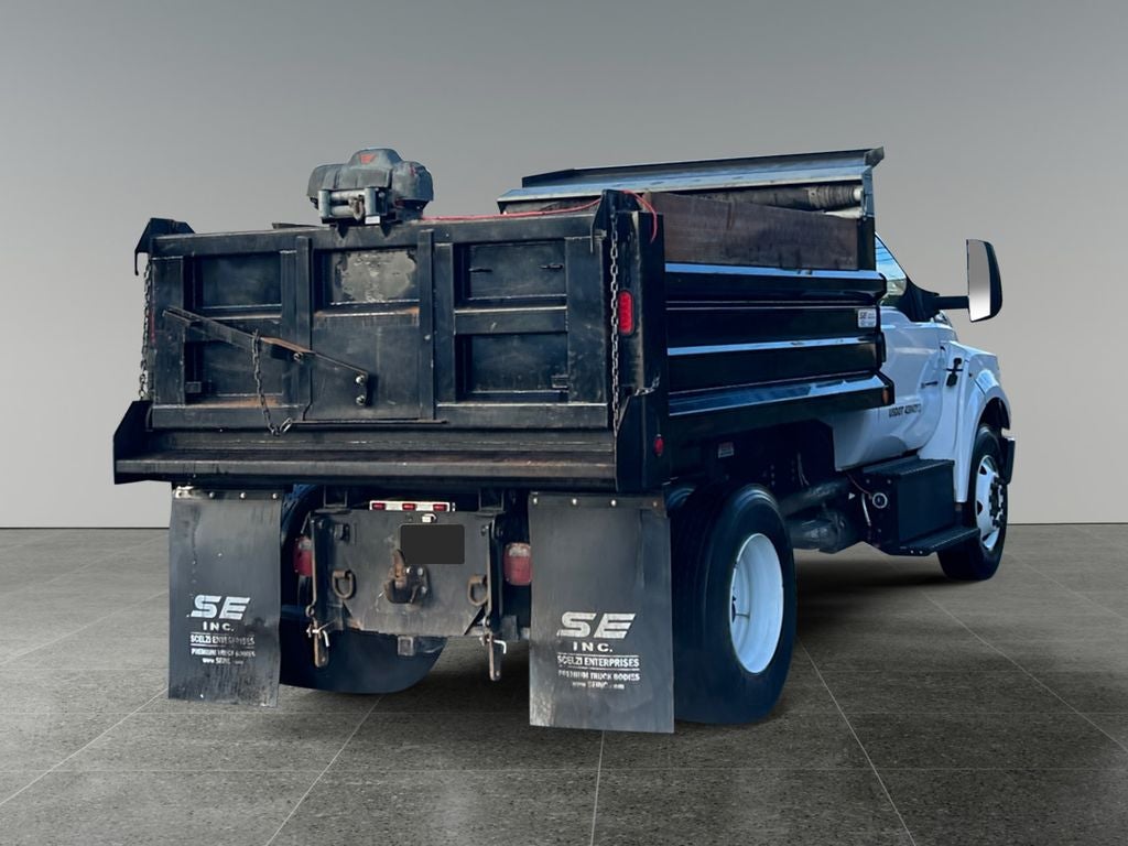 2023 Ford F-650SD Base