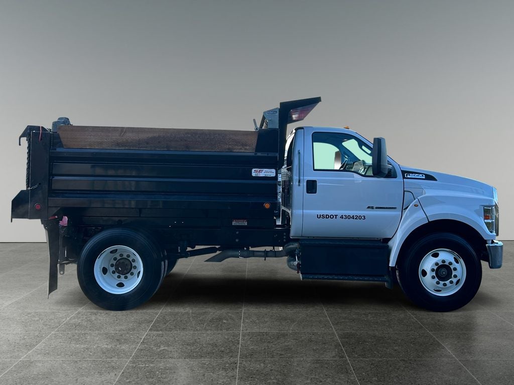 2023 Ford F-650SD Base