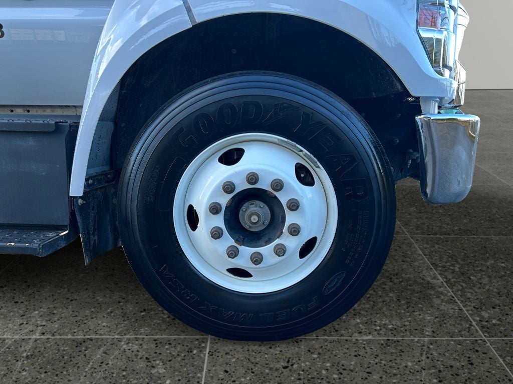 2023 Ford F-650SD Base