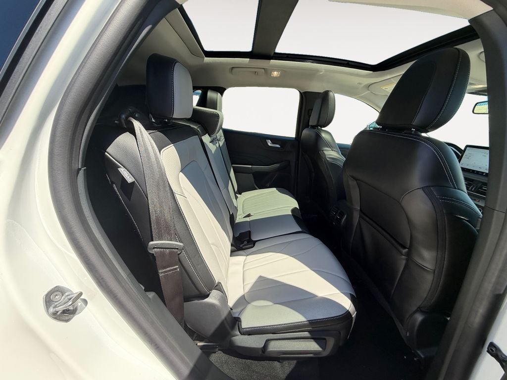 2025 Ford Escape Plug-In Hybrid Base